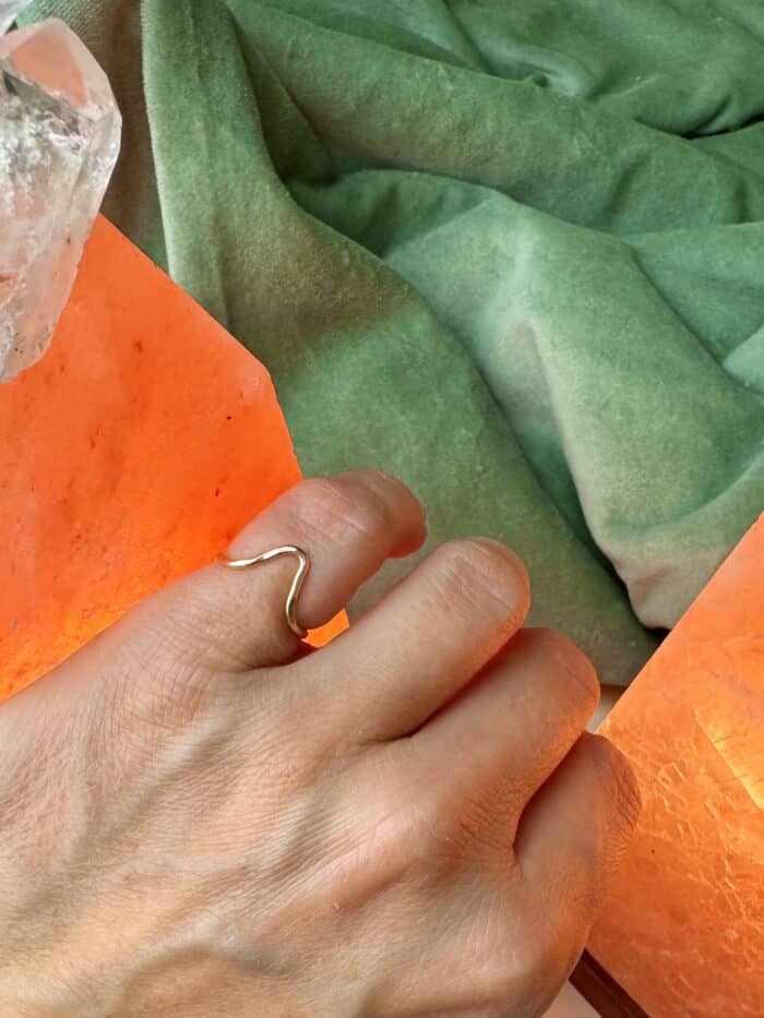 Wellenring „Gold Flow“ – für kleinen Finger oder Zeh – Bild 3