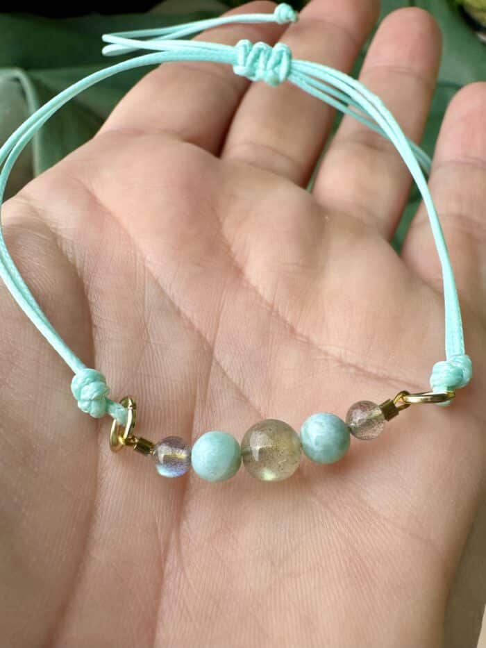 „Ocean Light“ – Edelstein Armband mit Labradorit & Larimar - Führung & Transformation – Bild 3