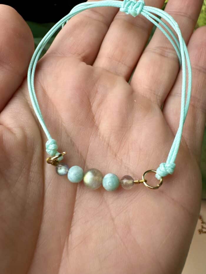 „Ocean Light“ – Edelstein Armband mit Labradorit & Larimar - Führung & Transformation – Bild 4