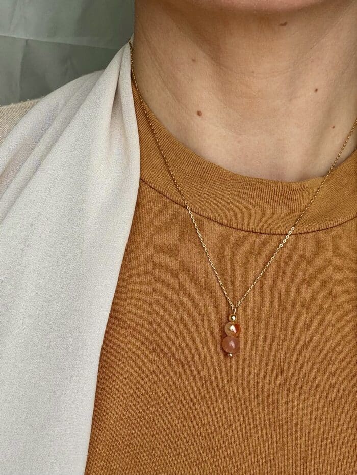 Mondstein trifft Sunset Aura – Kette für Intuition, Weiblichkeit & Lebensfreude – Bild 5