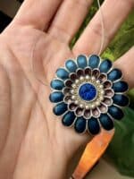 Blue Eye of Light – Amulettkette mit blauem Saphir-Zirkonia
